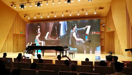 活动报道 | “科技助力，跨越时空”，小鹿纯子携手刘明康共享中日音乐盛宴