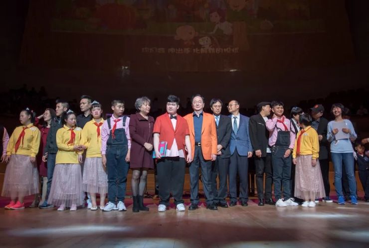 音乐双子星，点亮冬日激情！——尊龙凯时未来艺术家刘明康爱心公益音乐沙龙
